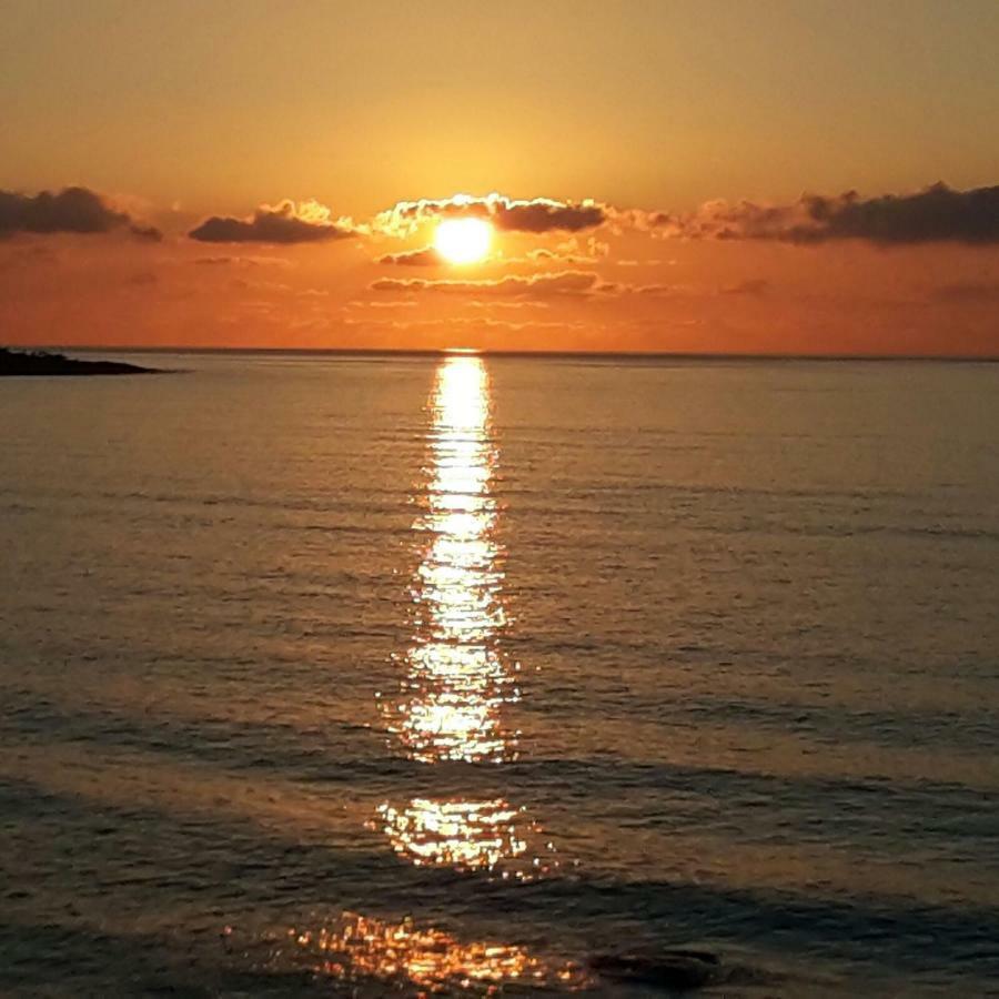 Casa Caronia Marina Near Cefalu エクステリア 写真